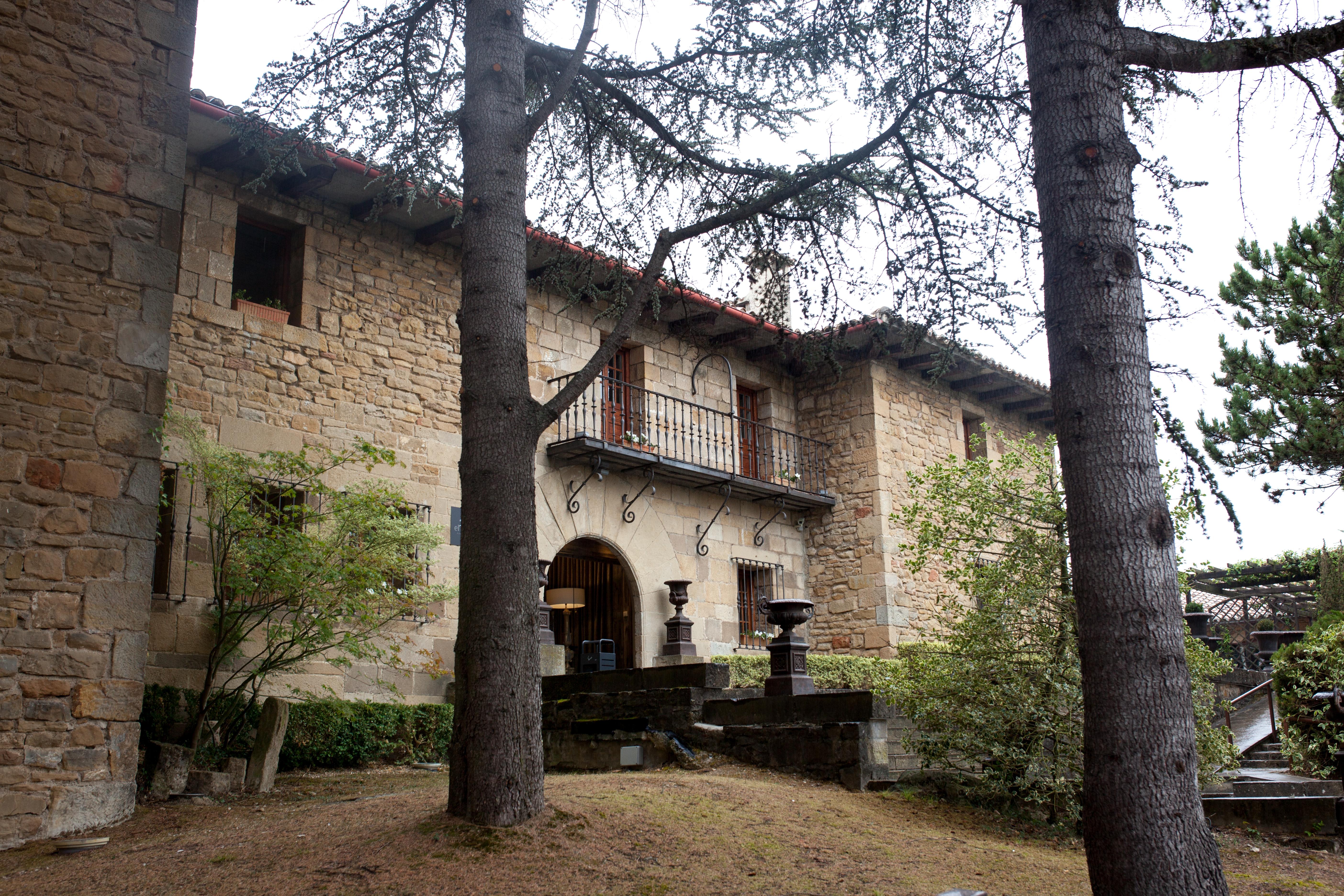Hotel Luze El Toro Berrioplano Екстериор снимка